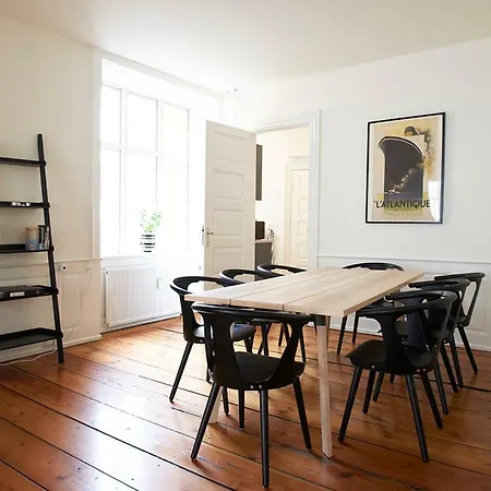 Rosengarden 8, 1 Sal Daire
